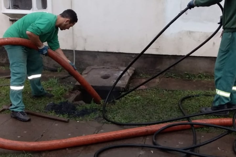 Desentupimento de Esgoto